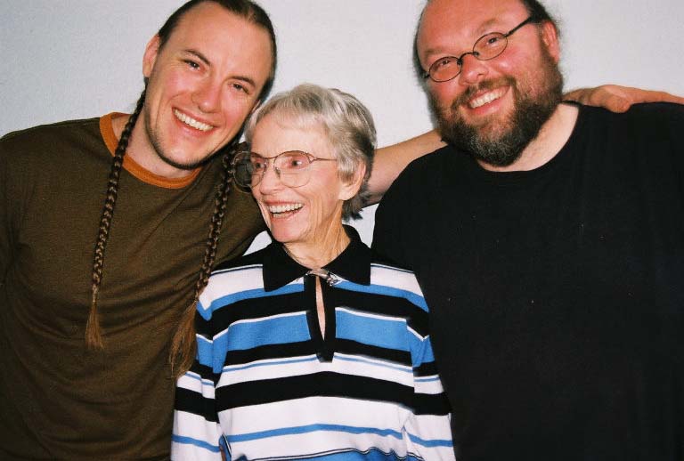 Q_GrandMa_Seb2
