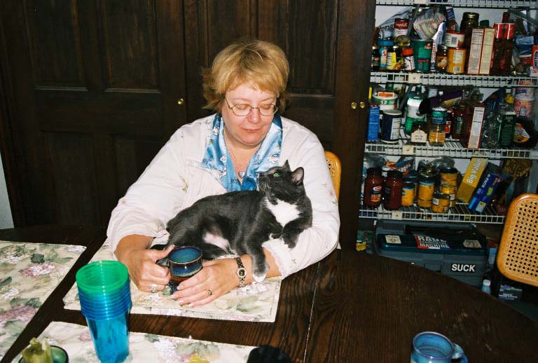Kitchen_PamandCat